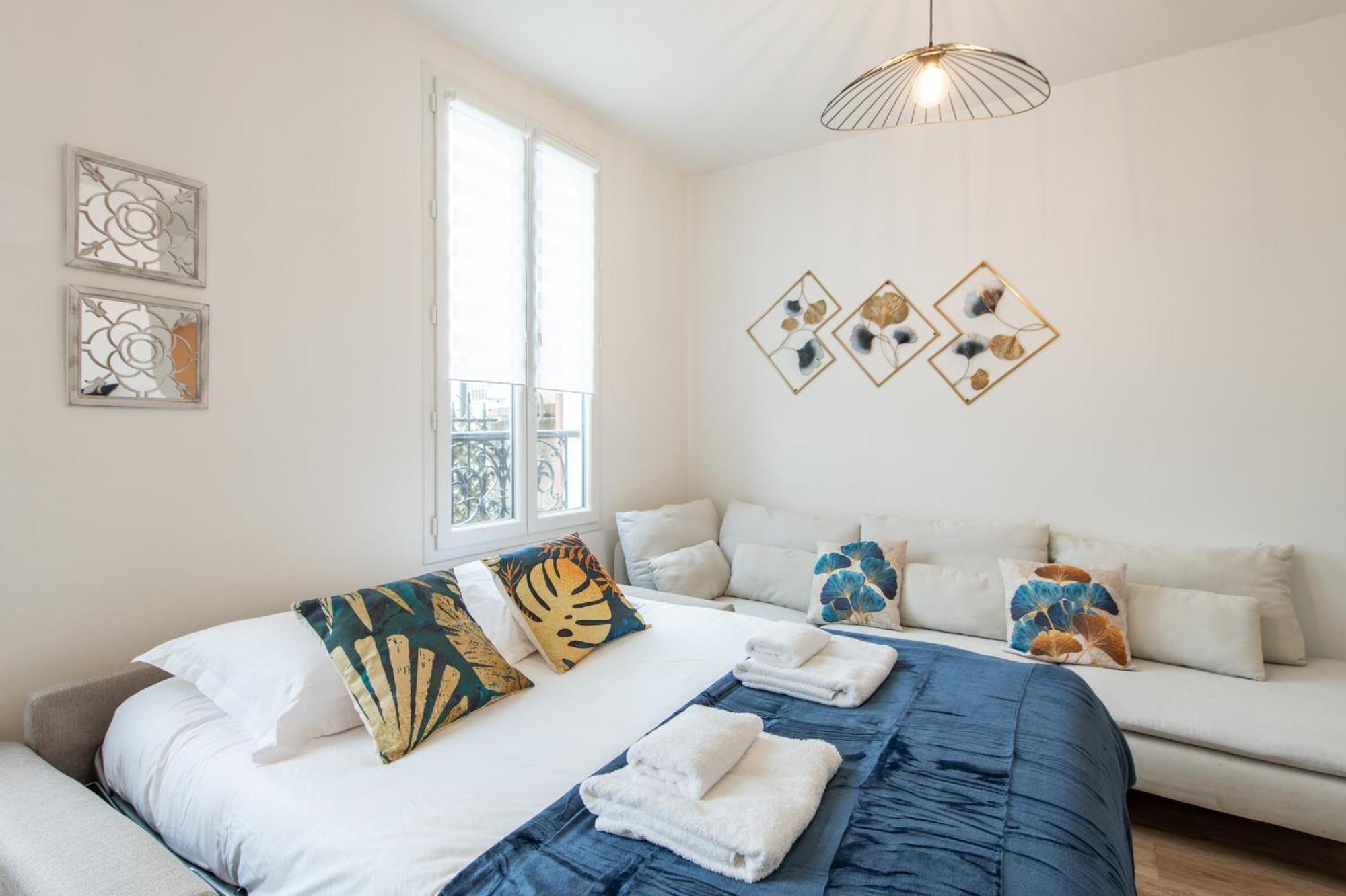 Spacious And Bright 2-Bedroom Large Apartment Very Close To Paris - Near Metro Булон Биянкур Екстериор снимка