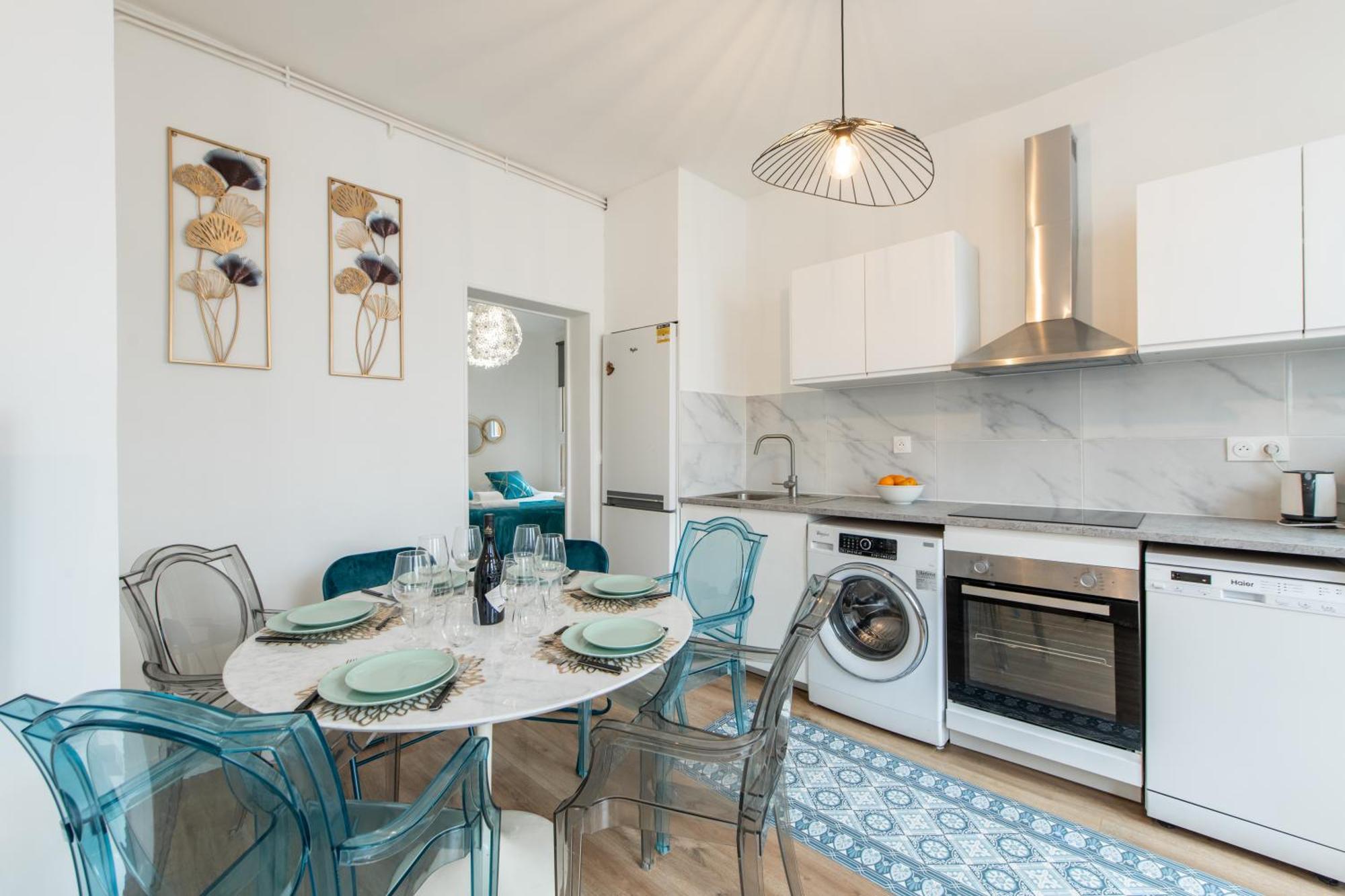 Spacious And Bright 2-Bedroom Large Apartment Very Close To Paris - Near Metro Булон Биянкур Екстериор снимка